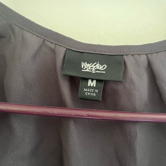 Gray Sleeveless Ruffle Top - Picture 2 of 3